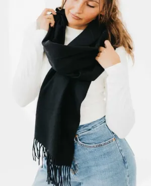 Cozy Cashmere Scarf Black